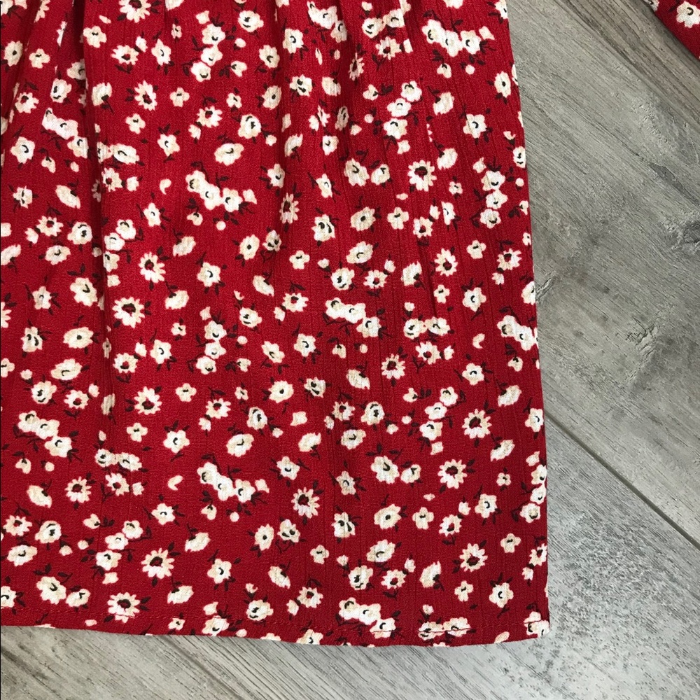 NWT Ruched Puffy Sleeve Flowy Tied Half Sleeve - Picture 6 of 7